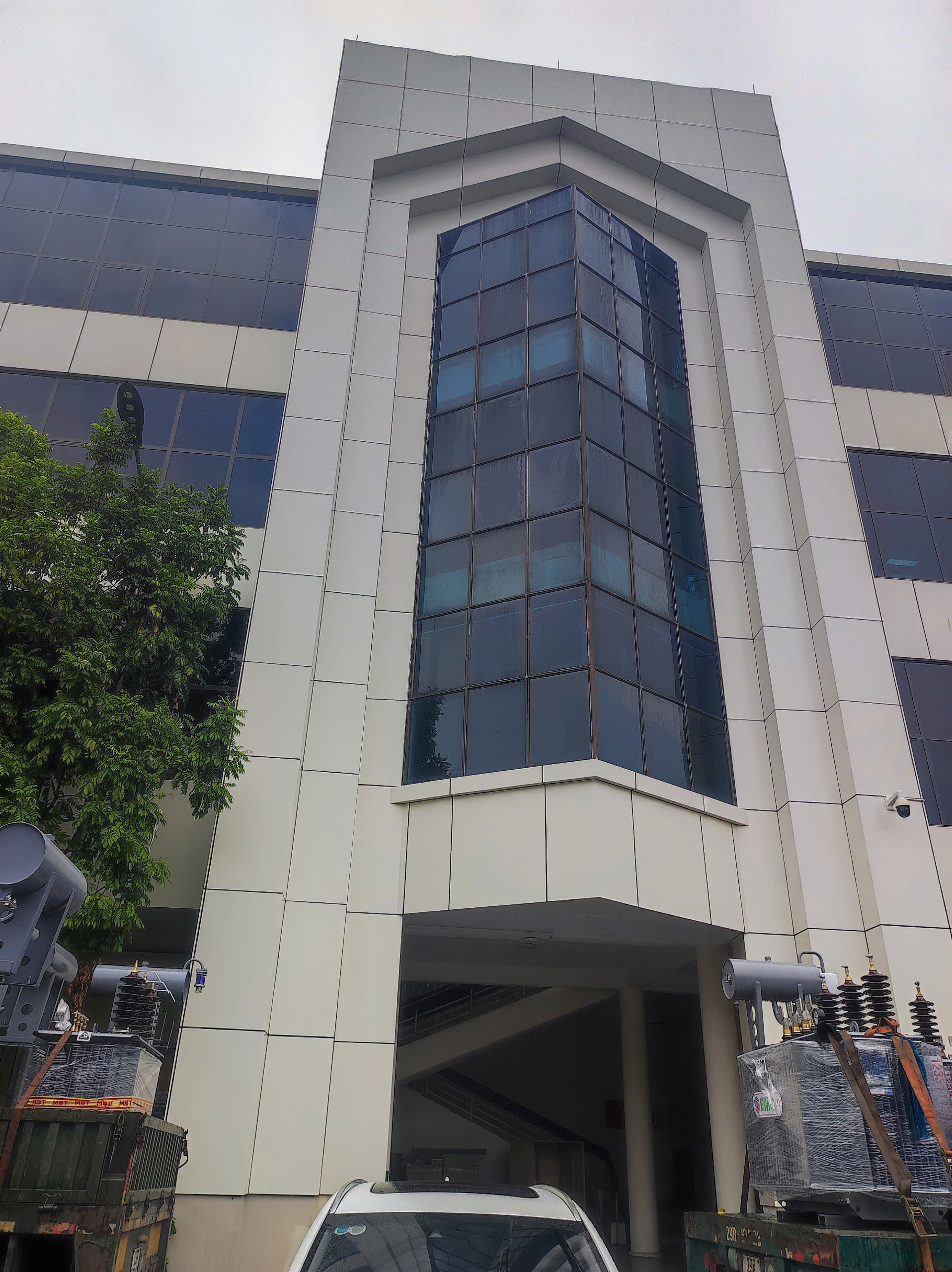 Thi Công Ốp Aluminium Mặt Ngoài Điện Lực Từ Liêm