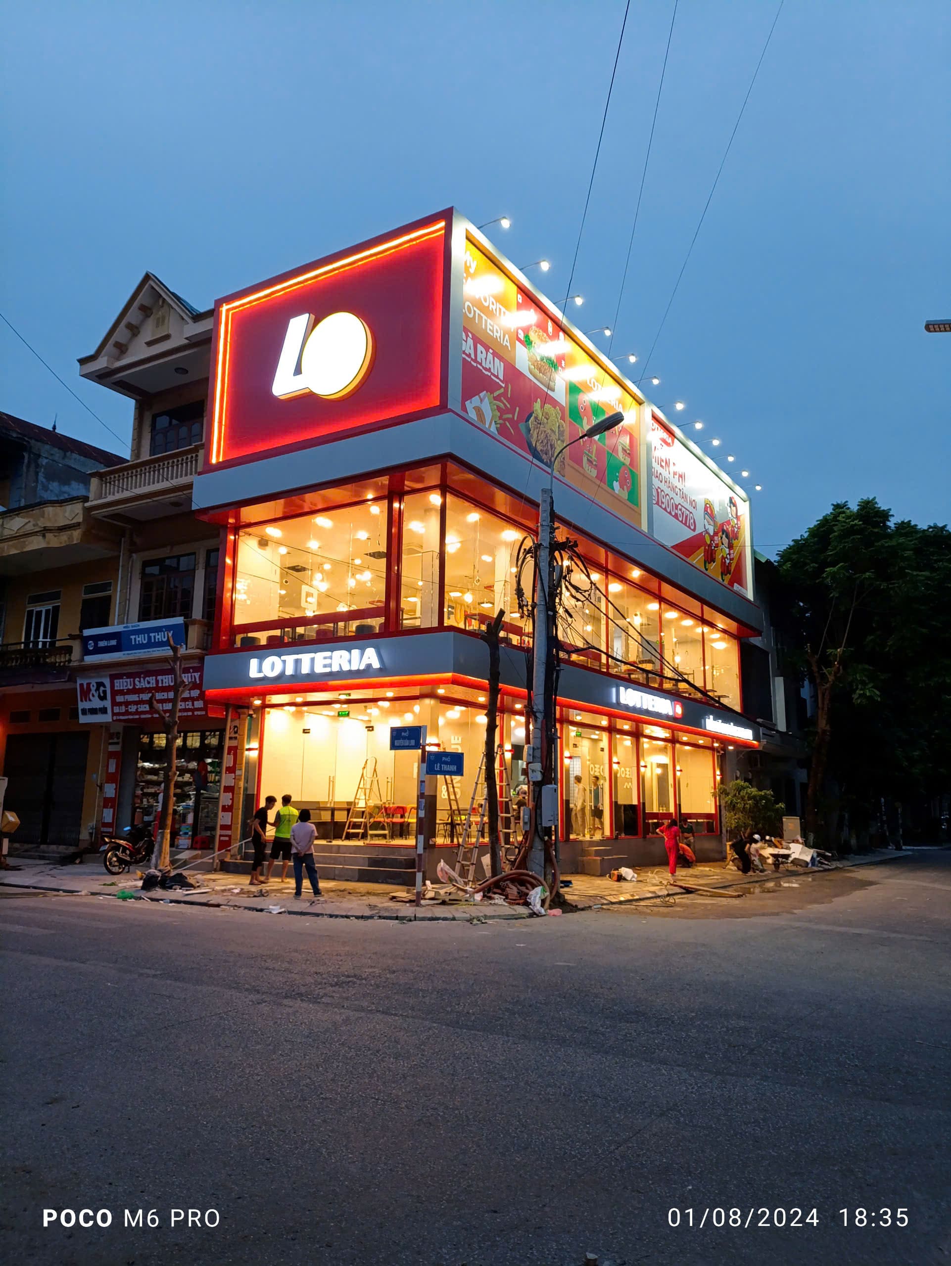 Thi Công Ốp Aluminium Nhà Truyền Thống